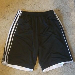 Women's basketball shorts